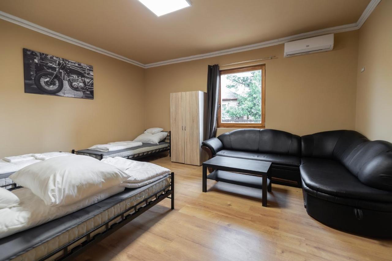 Ivanhoe Apartman Daire Nyírbátor Dış mekan fotoğraf