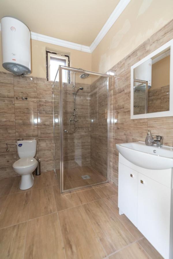 Ivanhoe Apartman Daire Nyírbátor Dış mekan fotoğraf