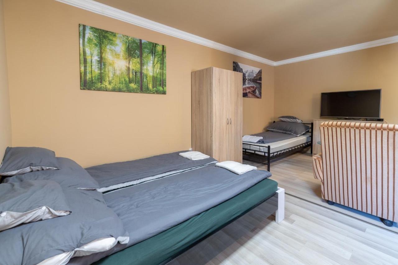 Ivanhoe Apartman Daire Nyírbátor Dış mekan fotoğraf